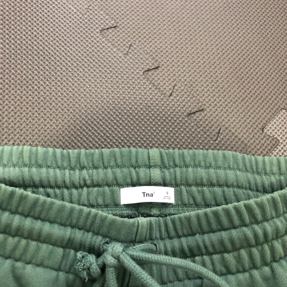 TNA boyfriend sweats - Picture 4 of 4